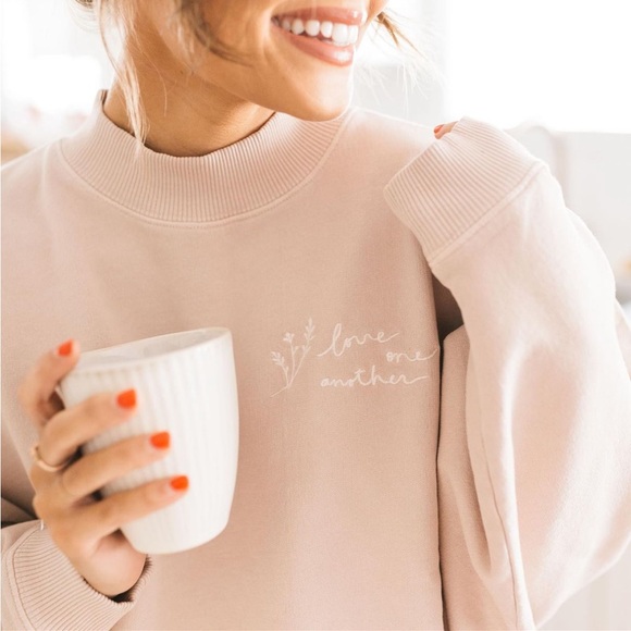 Kristin Made Love One Another Oversized Boyfriend Mock Neck Sweater Pullover - Picture 2 of 7